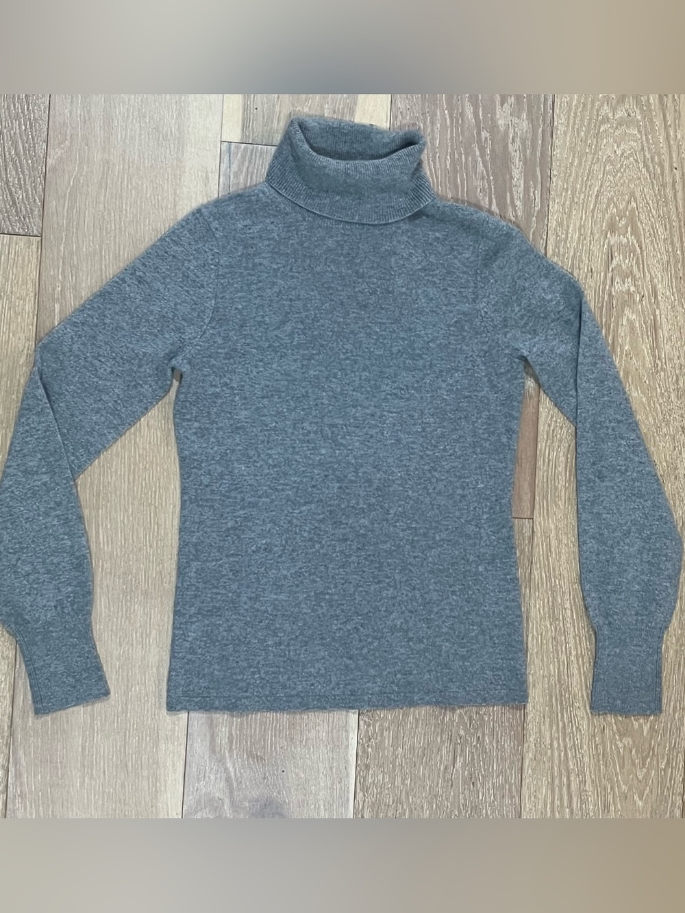 Ann Taylor 100% Cashmere Turtleneck Sweater Size S Soft Classic Luxury grey